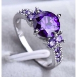 Sõrmus TumeLilla Tsirkoon kiviga Hõbedane Nr 8 