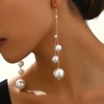 Kõrvarõngad Valged pikad pärlid